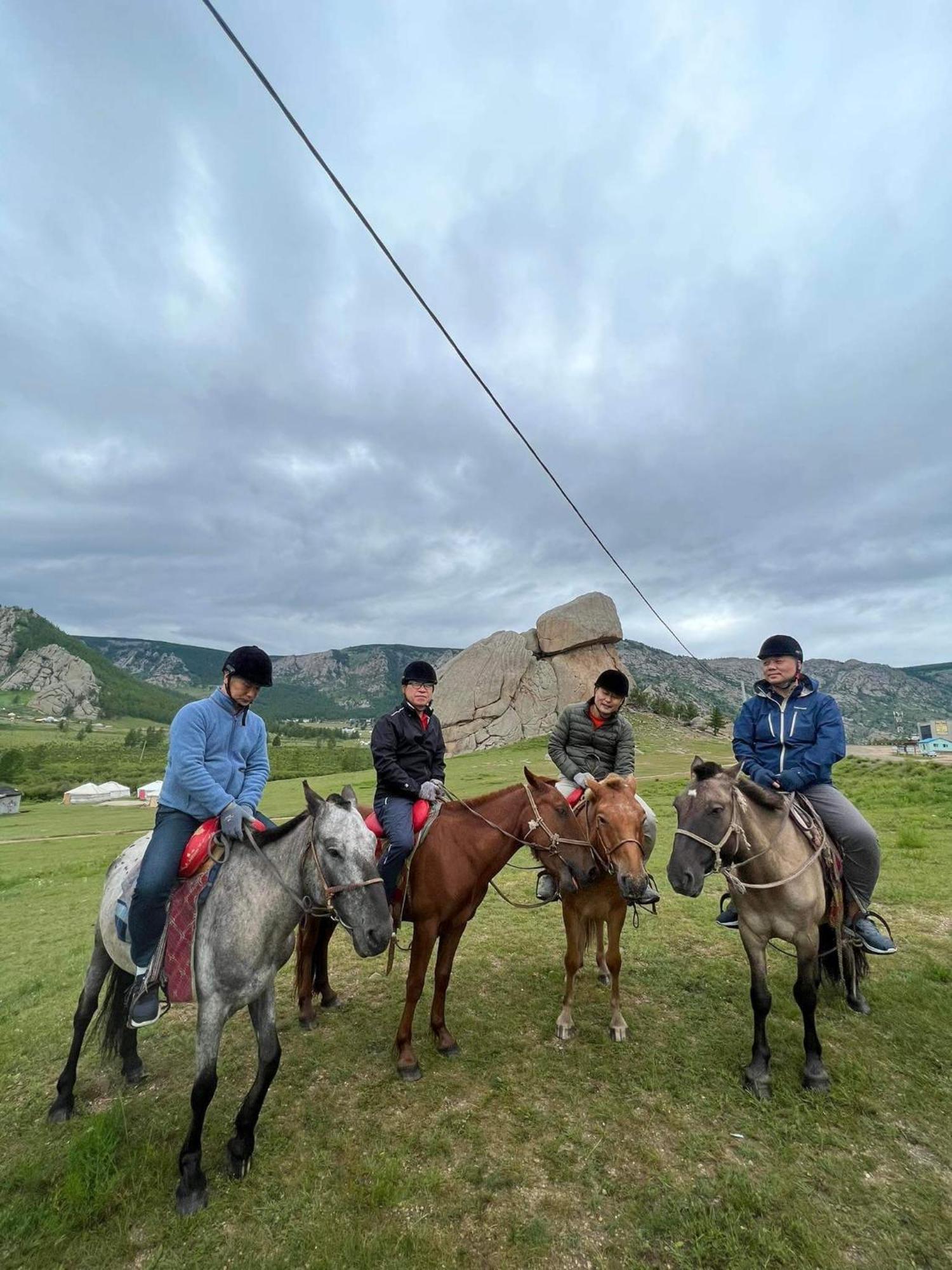 אולן בטור Camel Track Guesthouse And Tour Operator Llc מראה חיצוני תמונה